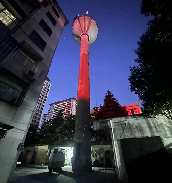 水塔拆除公司：精心施工，為城市換新顏